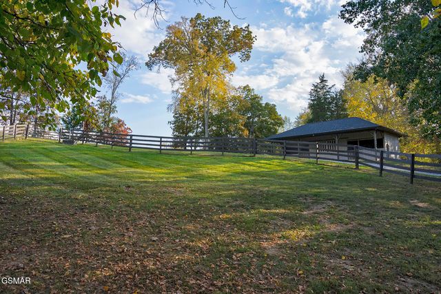 1121 Cummings Chapel Road, Sevierville, TN 37862