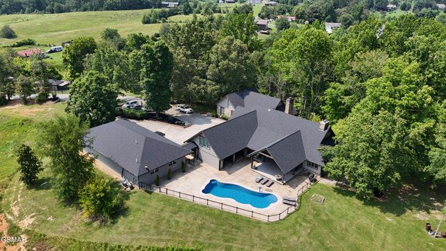 1121 Cummings Chapel Road, Sevierville, TN 37862