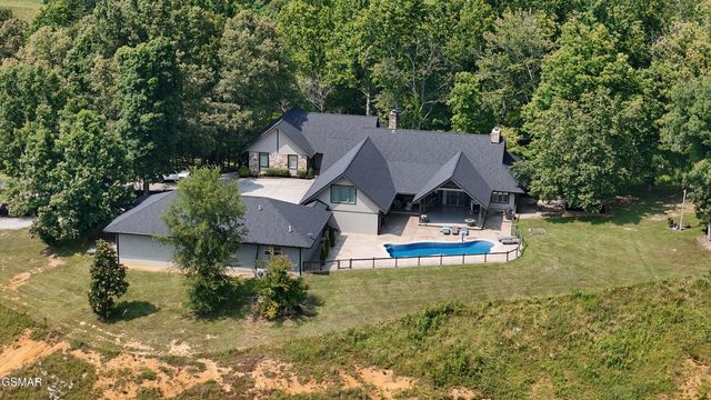 1121 Cummings Chapel Road, Sevierville, TN 37862