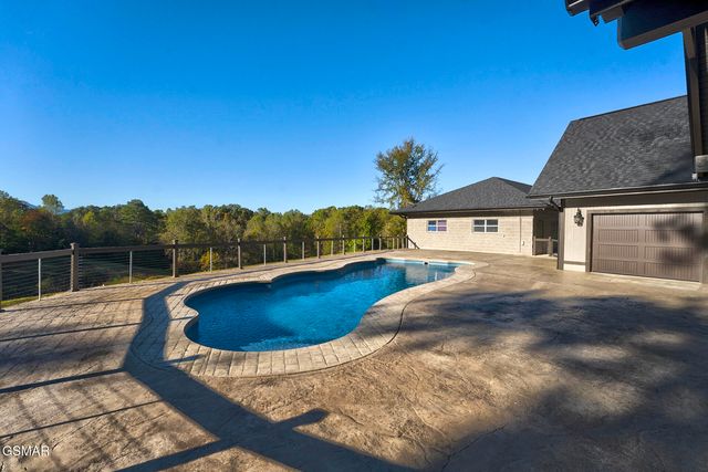 1121 Cummings Chapel Road, Sevierville, TN 37862