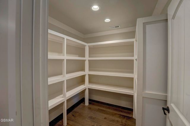 1121 Cummings Chapel Road, Sevierville, TN 37862