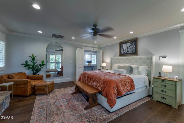 1121 Cummings Chapel Road, Sevierville, TN 37862