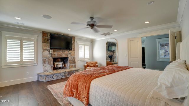 1121 Cummings Chapel Road, Sevierville, TN 37862