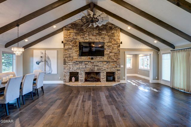 1121 Cummings Chapel Road, Sevierville, TN 37862