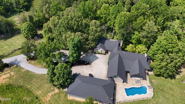 1121 Cummings Chapel Road, Sevierville, TN 37862