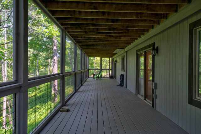 1121 Cummings Chapel Road, Sevierville, TN 37862