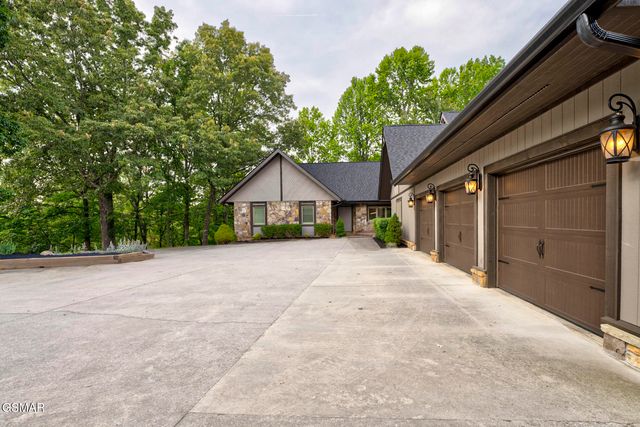 1121 Cummings Chapel Road, Sevierville, TN 37862