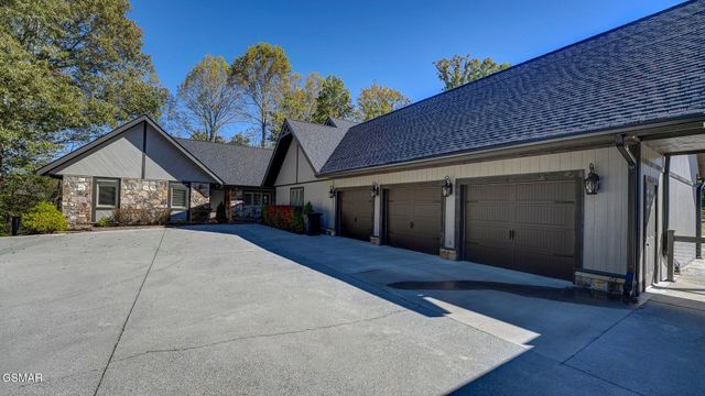 1121 Cummings Chapel Road, Sevierville, TN 37862