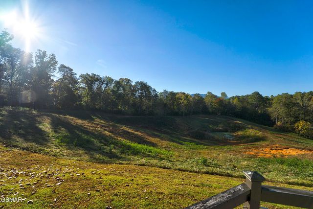 1121 Cummings Chapel Road, Sevierville, TN 37862