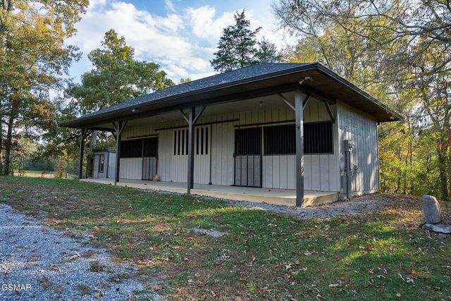 1121 Cummings Chapel Road, Sevierville, TN 37862