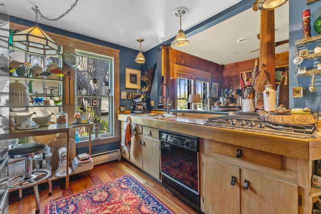 1512 College AVENUE, Racine, WI 53403