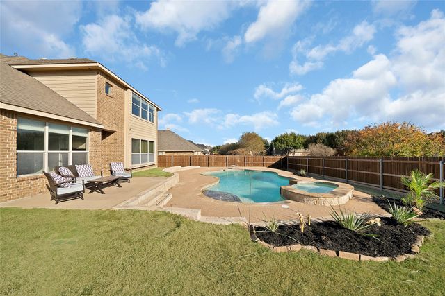 1105 Killian Drive, Mansfield, TX 76063