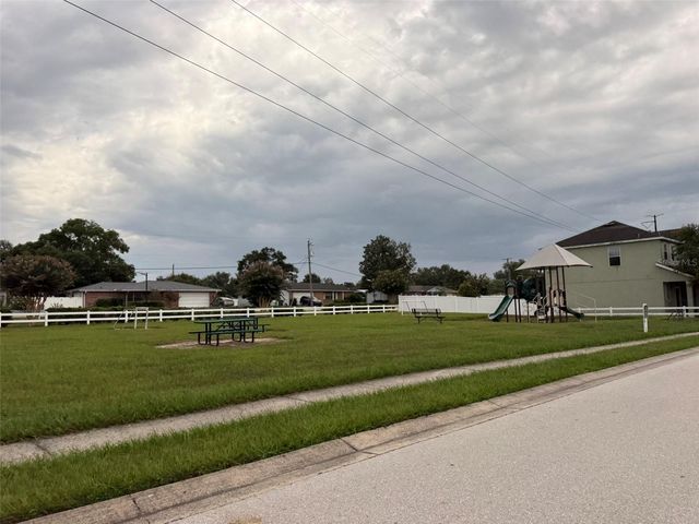 811 KRENSON WOODS LANE, Lakeland, FL 33813