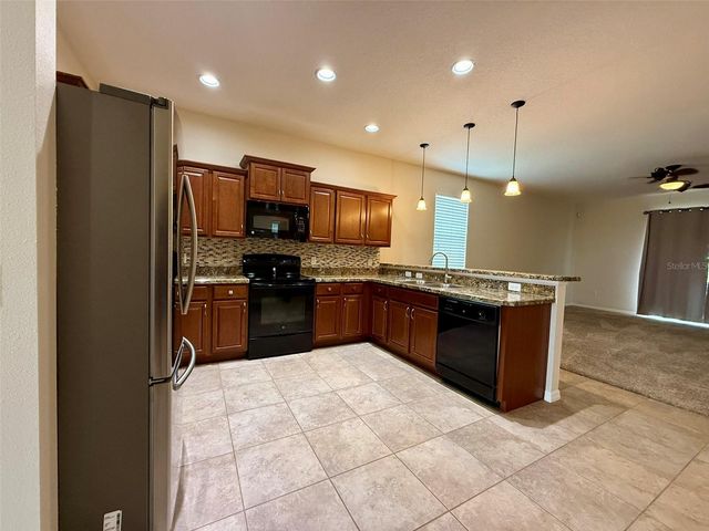 811 KRENSON WOODS LANE, Lakeland, FL 33813