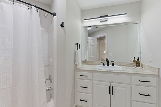 425 Ridgecrest Ln, Lebanon, TN 37087