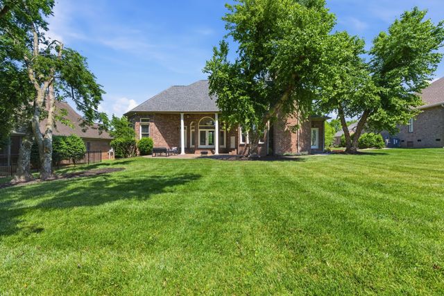 425 Ridgecrest Ln, Lebanon, TN 37087