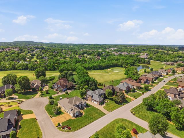 425 Ridgecrest Ln, Lebanon, TN 37087