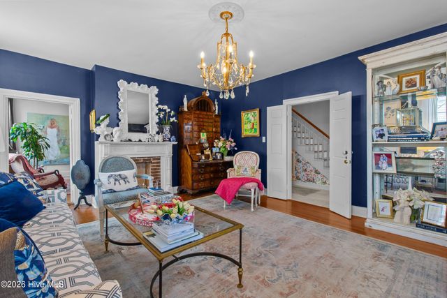 219 Pollock Street, New Bern, NC 28560