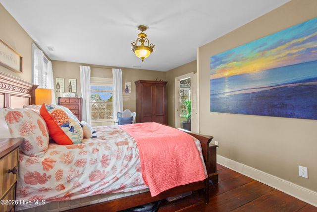 219 Pollock Street, New Bern, NC 28560