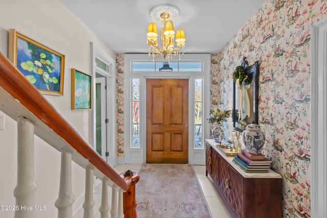 219 Pollock Street, New Bern, NC 28560