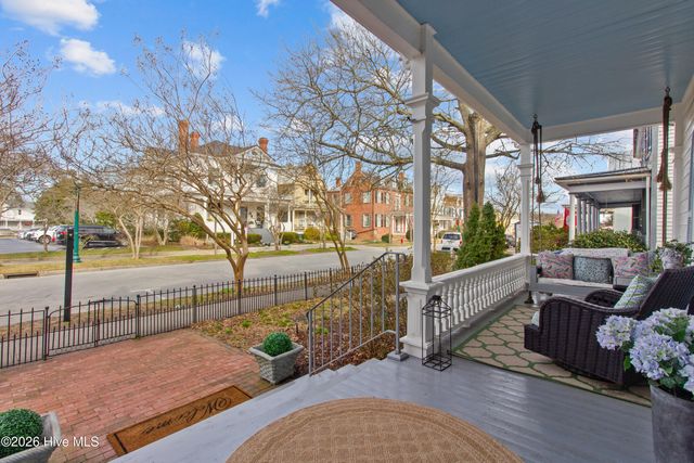 219 Pollock Street, New Bern, NC 28560