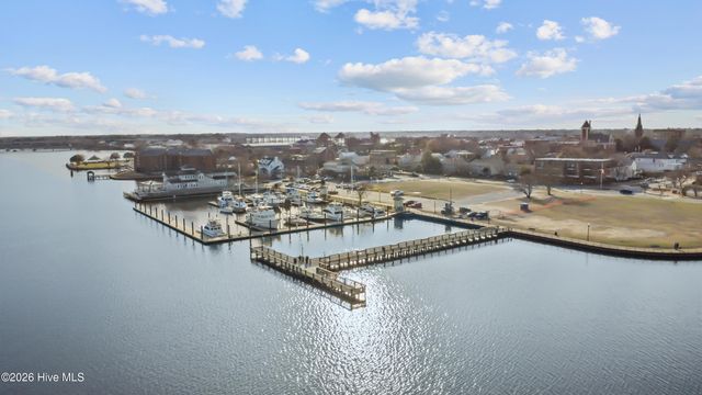 219 Pollock Street, New Bern, NC 28560