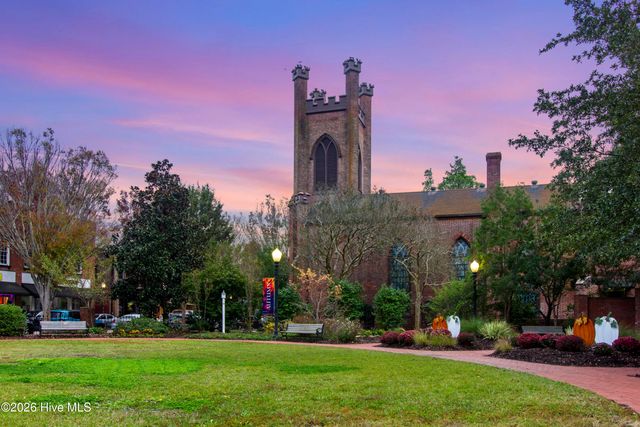 219 Pollock Street, New Bern, NC 28560