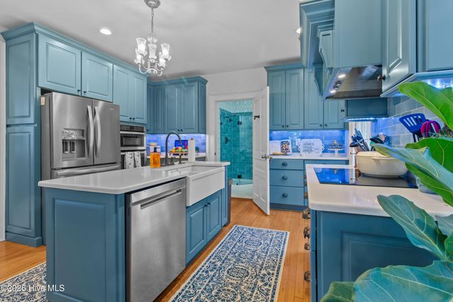 219 Pollock Street, New Bern, NC 28560