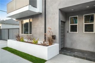 5000 Cleon 1/2, North Hollywood, CA 91601