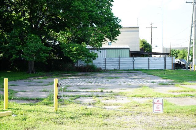 1310 Roosevelt Street, Houston, TX 77012
