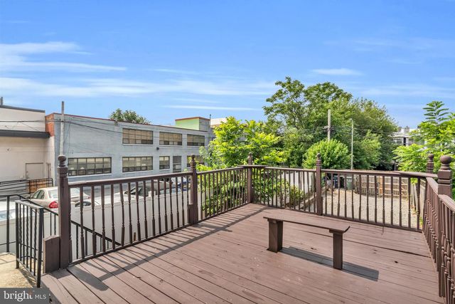 1525 OATES ST NE, Washington, DC 20002