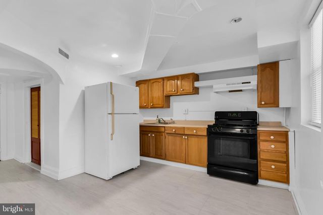 1525 OATES ST NE, Washington, DC 20002