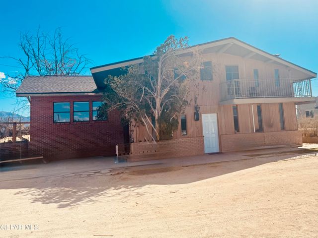 925 Vinton Avenue, Canutillo, TX 79835
