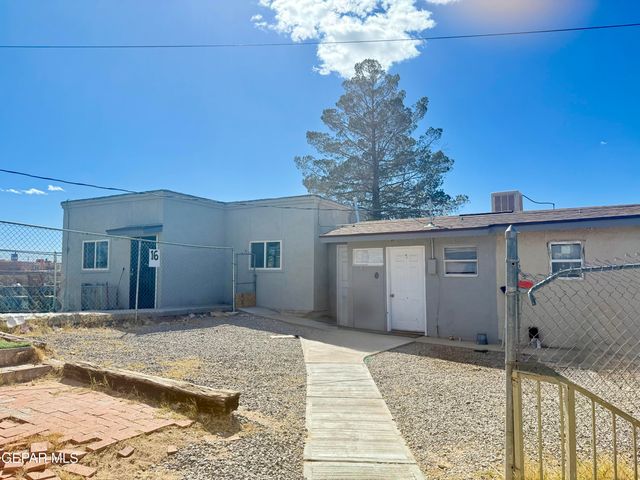 925 Vinton Avenue, Canutillo, TX 79835