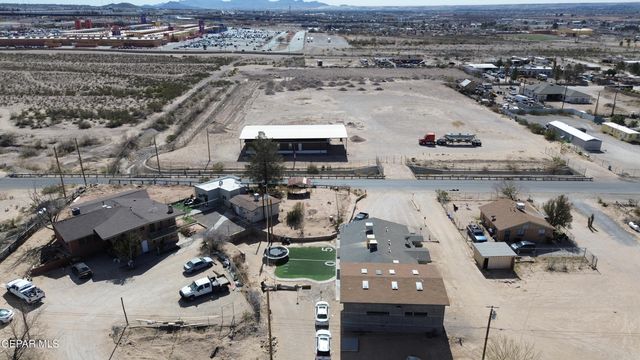 925 Vinton Avenue, Canutillo, TX 79835