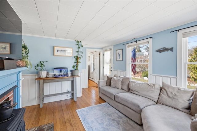 44 Brick Kiln Rd, Falmouth, MA 02536