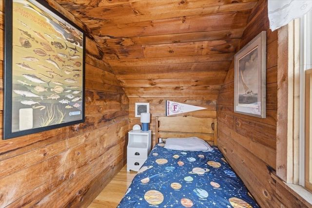 44 Brick Kiln Rd, Falmouth, MA 02536