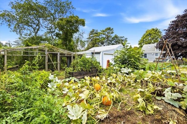 44 Brick Kiln Rd, Falmouth, MA 02536