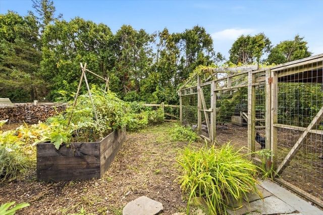 44 Brick Kiln Rd, Falmouth, MA 02536