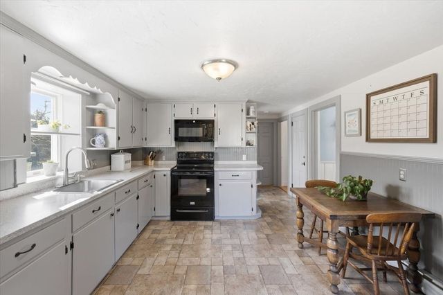 44 Brick Kiln Rd, Falmouth, MA 02536