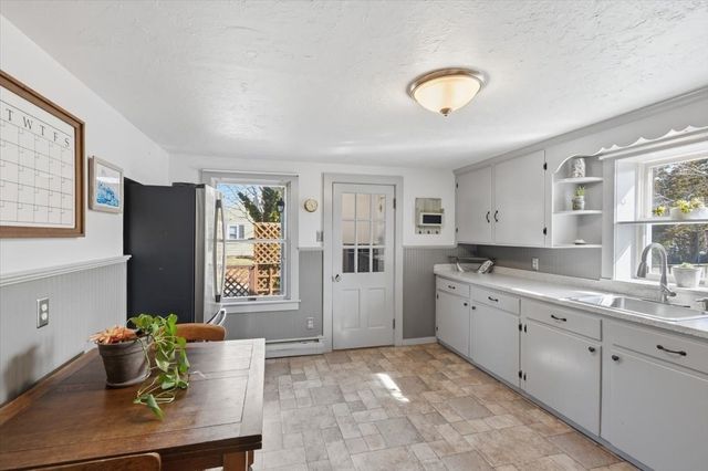 44 Brick Kiln Rd, Falmouth, MA 02536