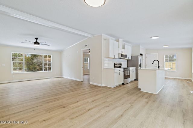 416 Lea Drive, Hampstead, NC 28443