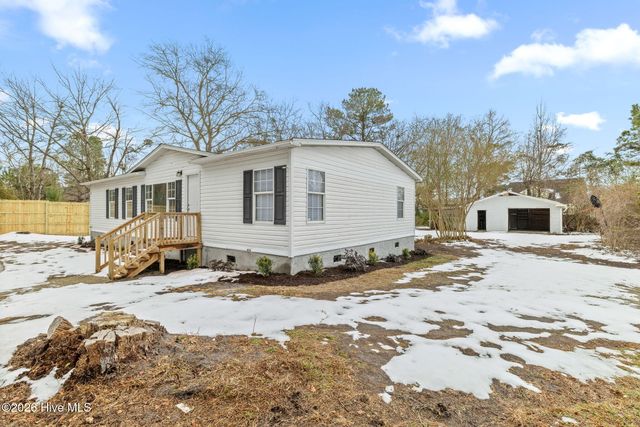 416 Lea Drive, Hampstead, NC 28443