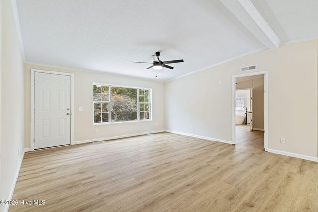 416 Lea Drive, Hampstead, NC 28443