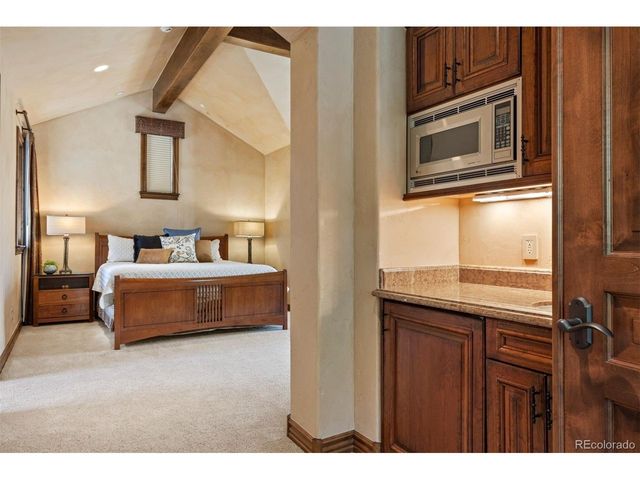 1033 Anaconda Dr, Castle Rock, CO 80108