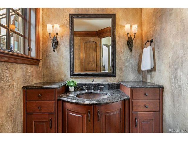 1033 Anaconda Dr, Castle Rock, CO 80108