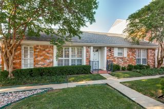 957 Roaring Springs Road, Fort Worth, TX 76114