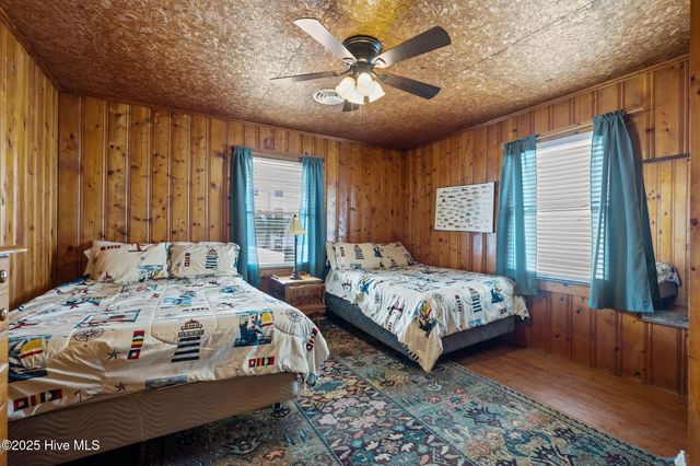 303 E Atlantic Boulevard, Atlantic Beach, NC 28512