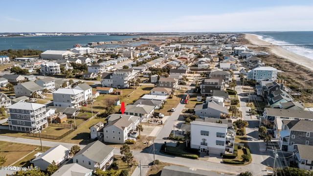 303 E Atlantic Boulevard, Atlantic Beach, NC 28512