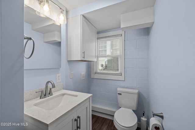 303 E Atlantic Boulevard, Atlantic Beach, NC 28512